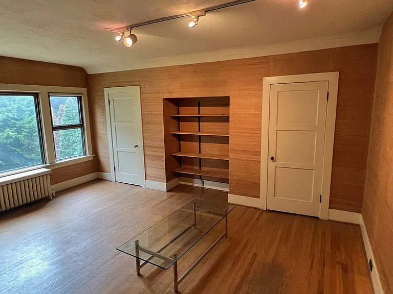 2723 Boylston Ave E — Photo 12