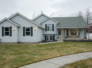 2433 W Warwick Ct, Hayden Lake, ID 83835