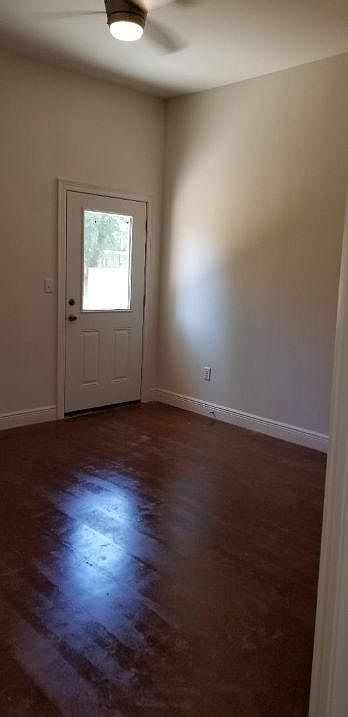 2nd image of 1805 Woodhaven Dr