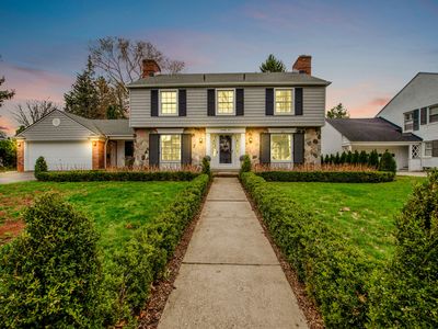 71 Merriweather Rd, Grosse Pointe Farms, MI, 48236