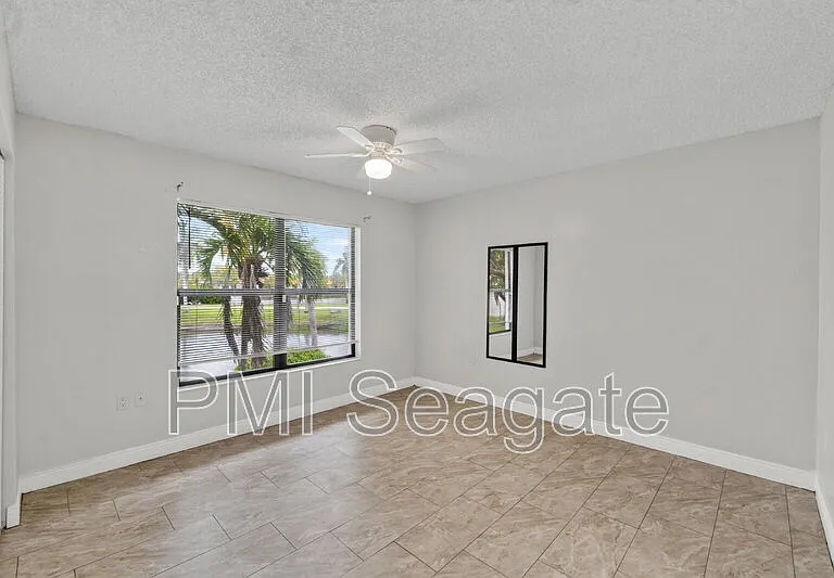 1543 Lake Crystal Dr #G — Photo 7