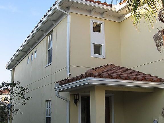 3rd image of 173 Valencia Cir