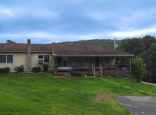 331 Bickle Dr, East Waterford, PA 17021
