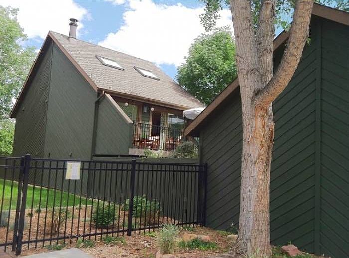1st image of 3642 Hazelwood Ct