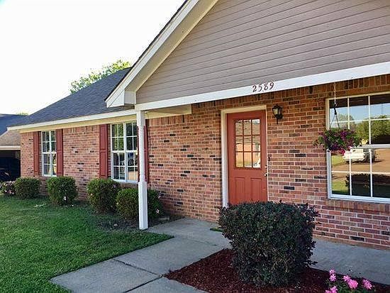 1st image of 2589 Harris Dr