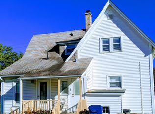 1022 Pleasant St #1/2, Dekalb, IL 60115