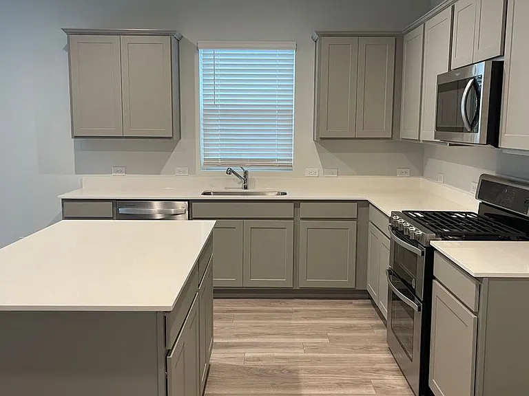828 Longleaf Dr — Photo 15