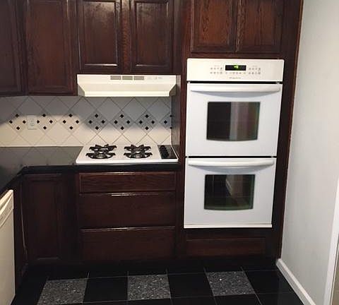 3rd image of 813 S 31st St