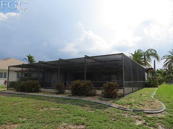 3rd image of 1408 SE 10th Pl