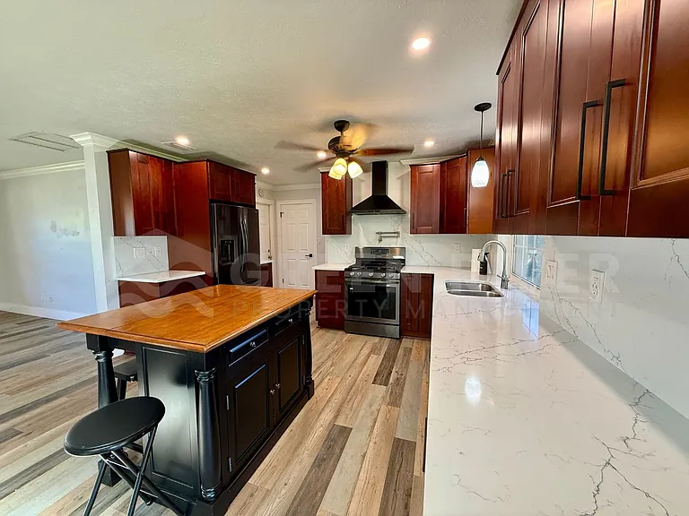 2 Fairway Rd — Photo 12
