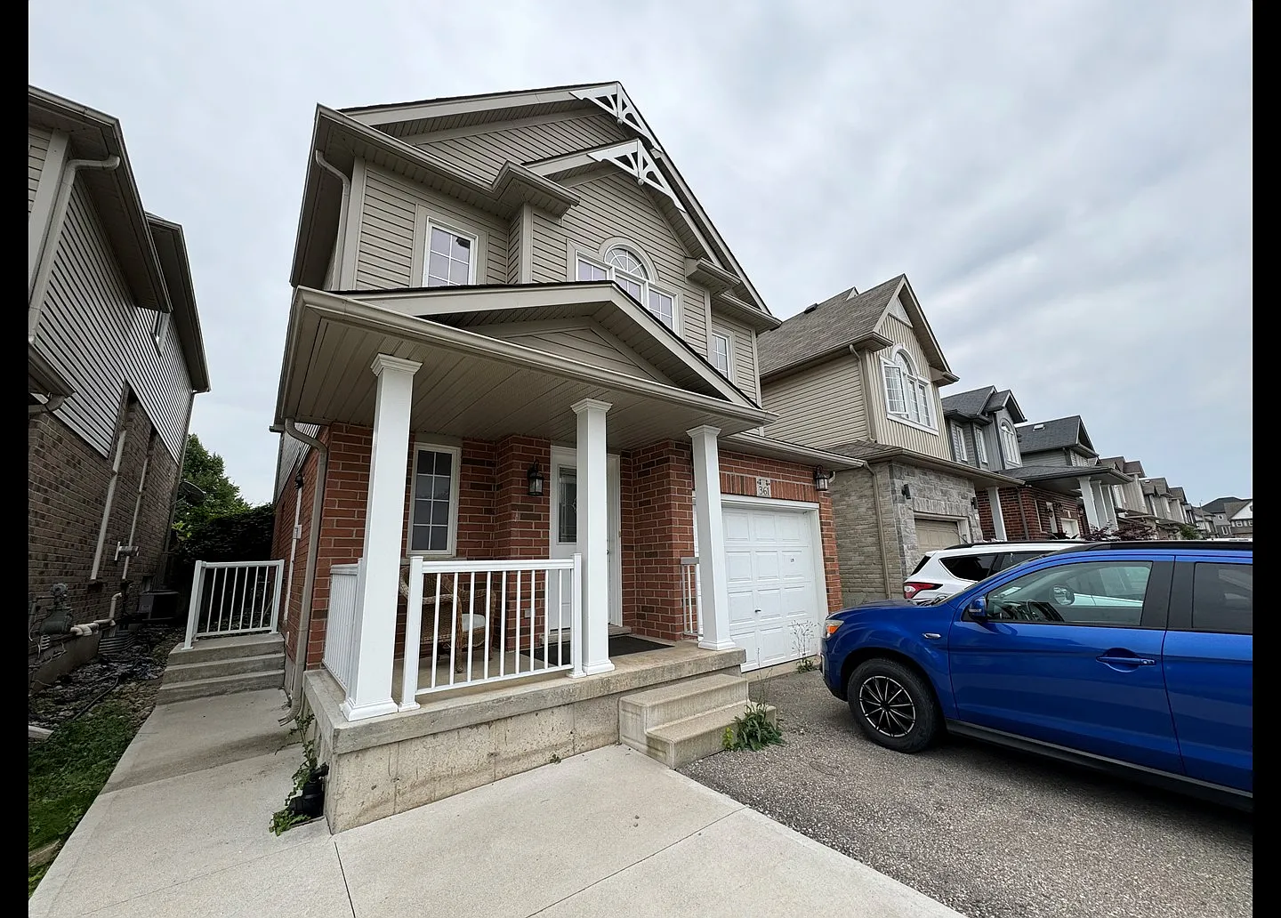 361 Parkvale Drive Kitchener — Photo 1