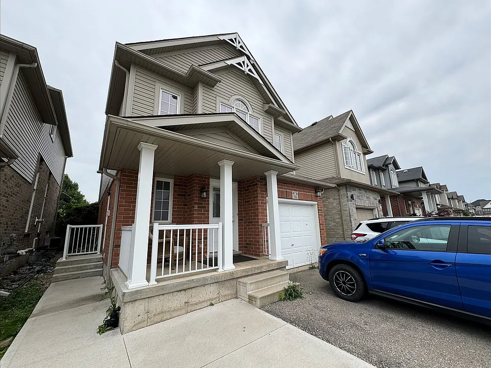 361 Parkvale Dr #2