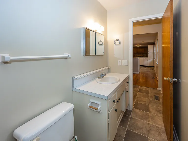 628 Ash Dr — Photo 17