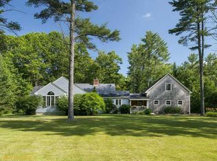 8 Deerfield Rd, Freeport, ME 04032