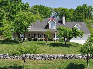 424 Beaver Creek Way, Cleveland, GA 30528