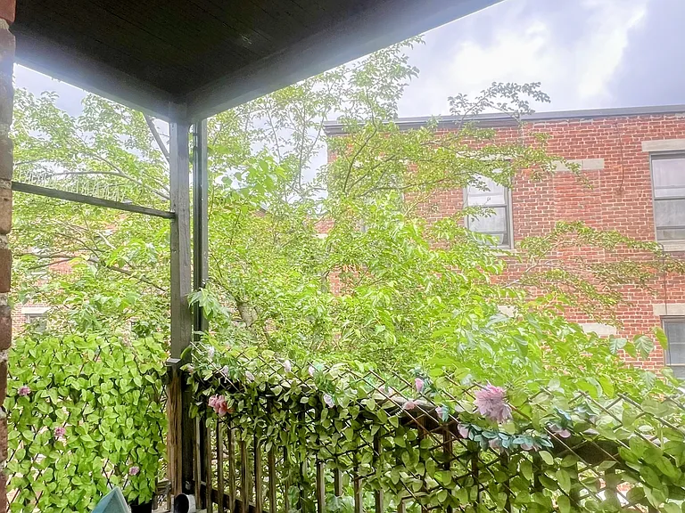 93 Marion St #9 — Photo 6