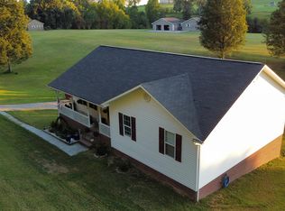 188 Cherokee Dr, Bean Station, TN 37708