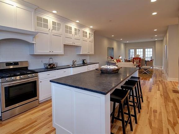 3rd image of 545 Scudder Avenue #E