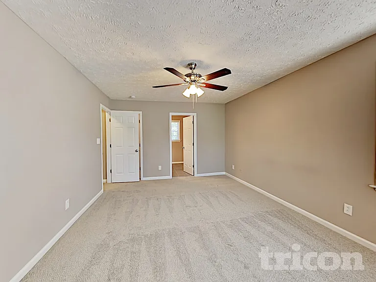 3328 Neptune Dr — Photo 9