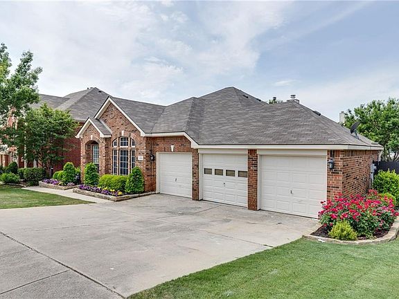 3rd image of 7909 Parkwood Plaza Dr