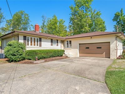 1540 Skyland Dr, Hinckley, OH, 44233