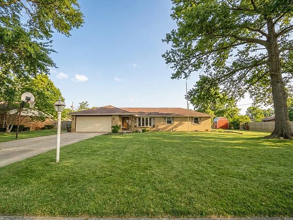 2nd image of 2304 Meadow Way