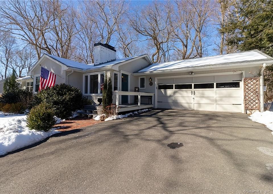 1st image of 17 Evergreen Ln