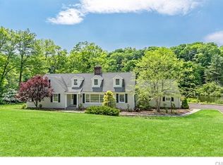 106 Indian Cave Rd, Ridgefield, CT 06877