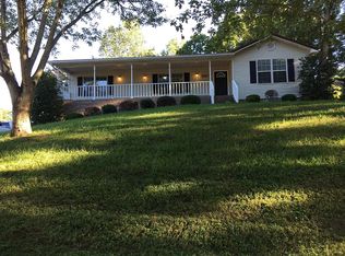 1977 Deer Ridge Dr, Morristown, TN 37814