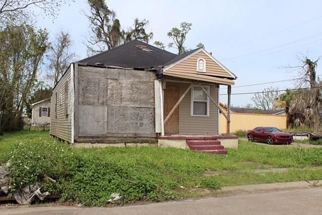 1st image of 2344 Congress St