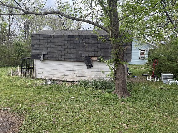 5th image of 418 N Oak St