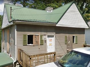 1043 Charles Ave, Morgantown, WV 26505