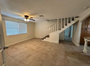 6905 Palestine St #B, Houston, TX 77020