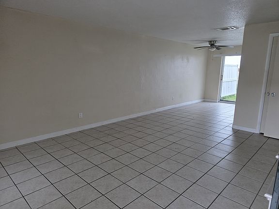 3rd image of 1600 S Palmetto Ave APT 104