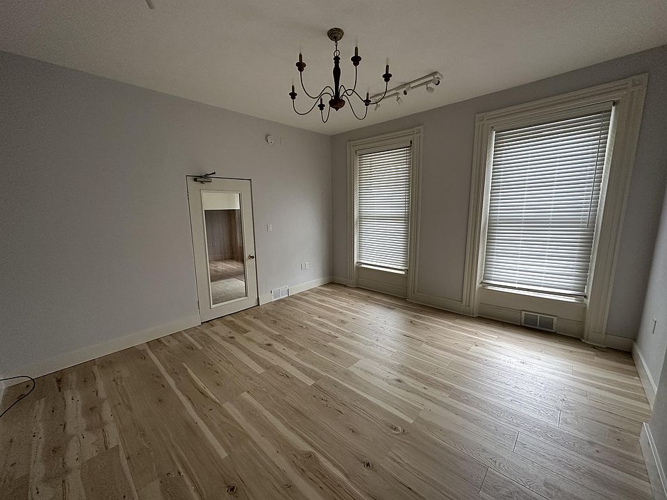 2nd image of 516 Allegheny St #102
