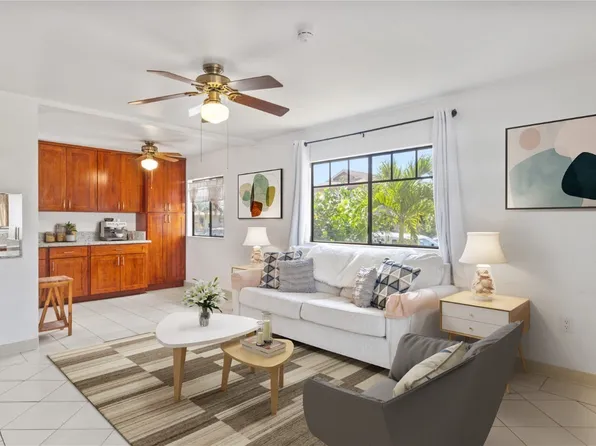 94-206 Kaiholena Pl, Waipahu, HI 96797
