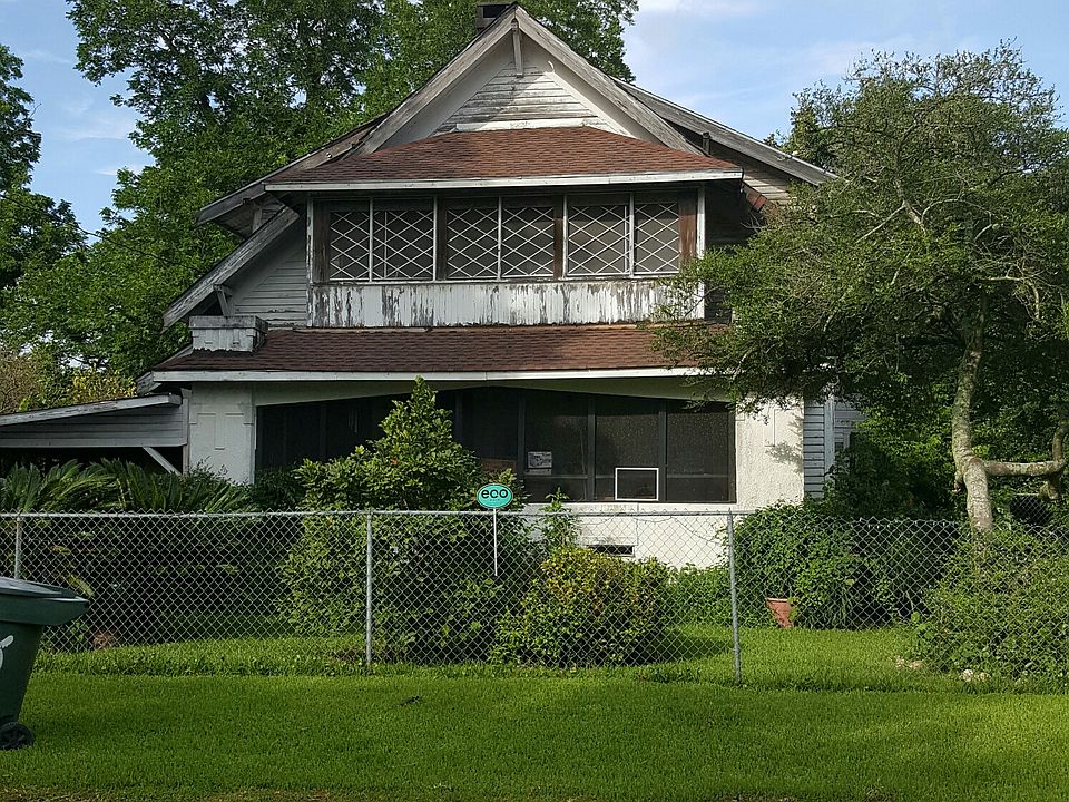 1st image of 1090 Caldwell Ave