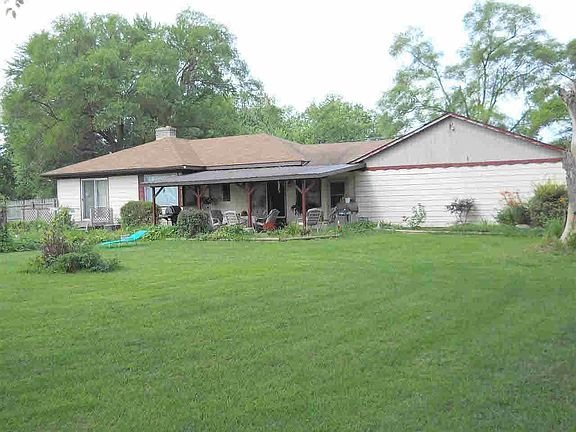 3rd image of 52674 County Road 9