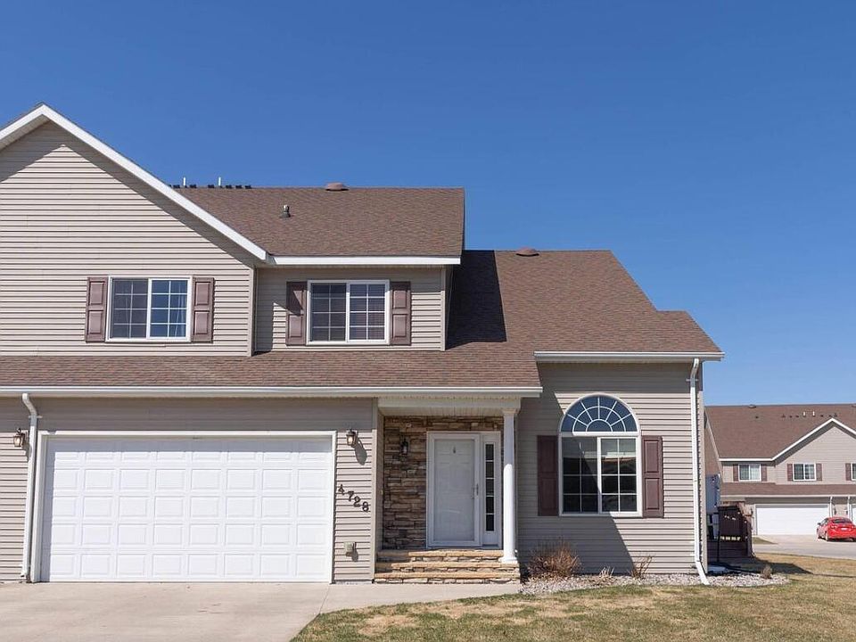 1st image of 4728 Ridgewood Ln