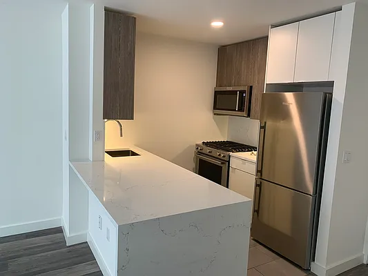 Rented by The Dermot Realty Management Company | media 23