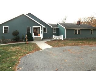 105 Hammond Hill Rd, Charlton, MA 01507