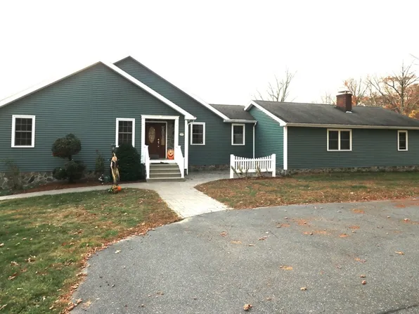 105 Hammond Hill Rd, Charlton, MA 01507