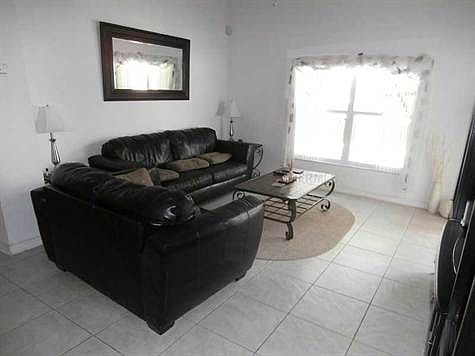 4th image of 2479 Winfield Dr