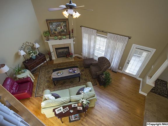 4th image of 2502 Woodhurst Dr SE