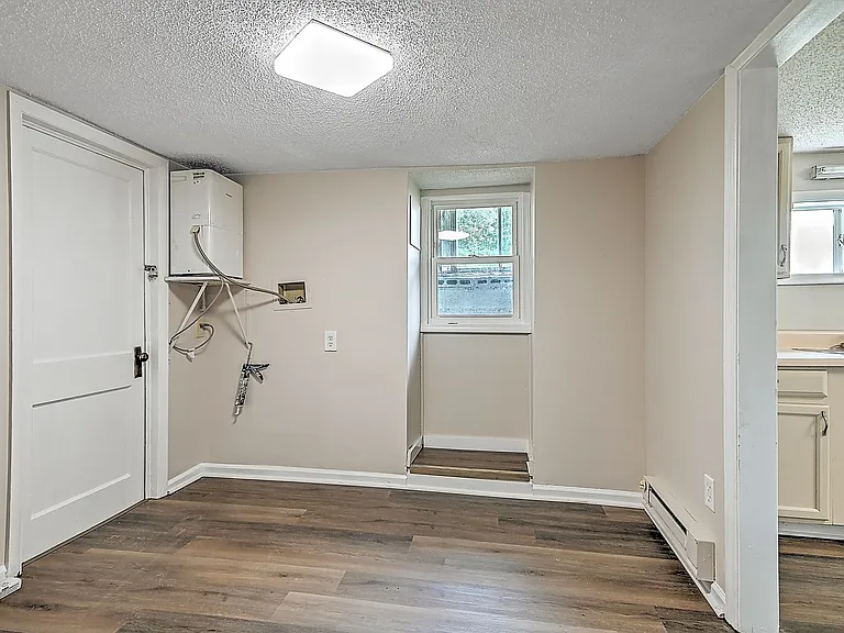 305 Moorland Dr — Photo 10