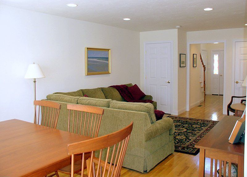 Living Room to front