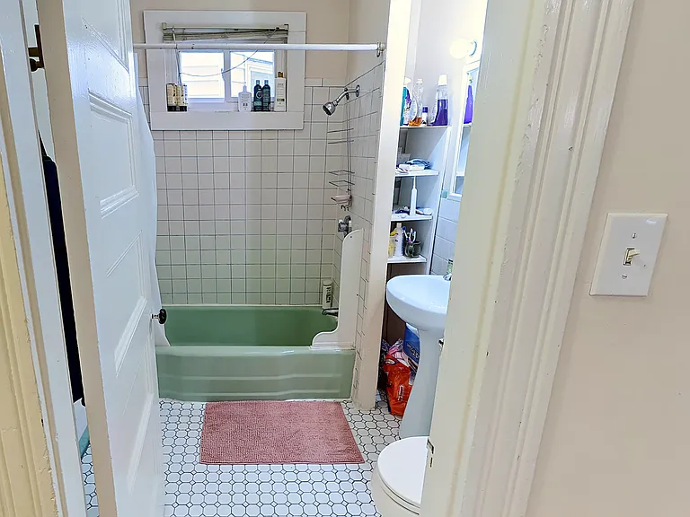 376 Washington St #2 — Photo 8