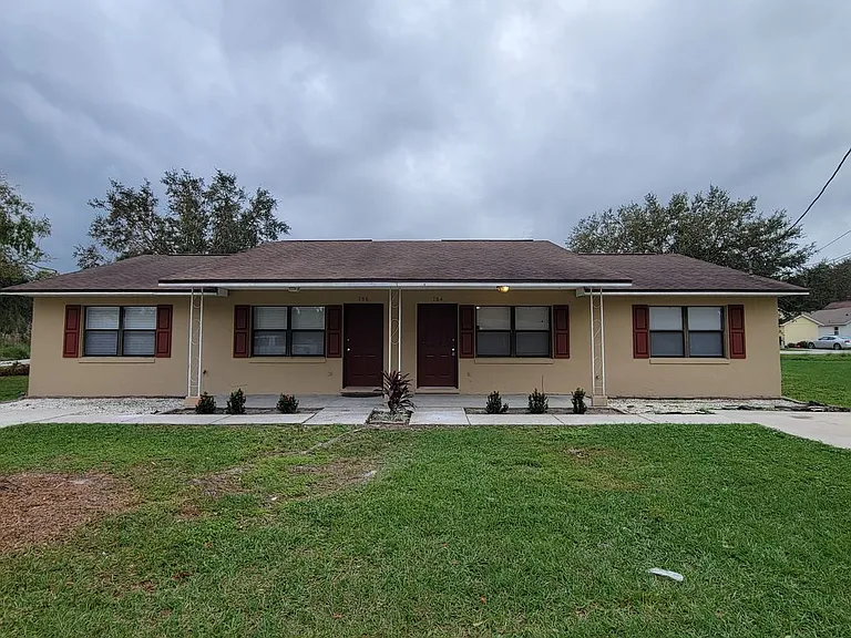 784 Anderson Rd — Photo 1
