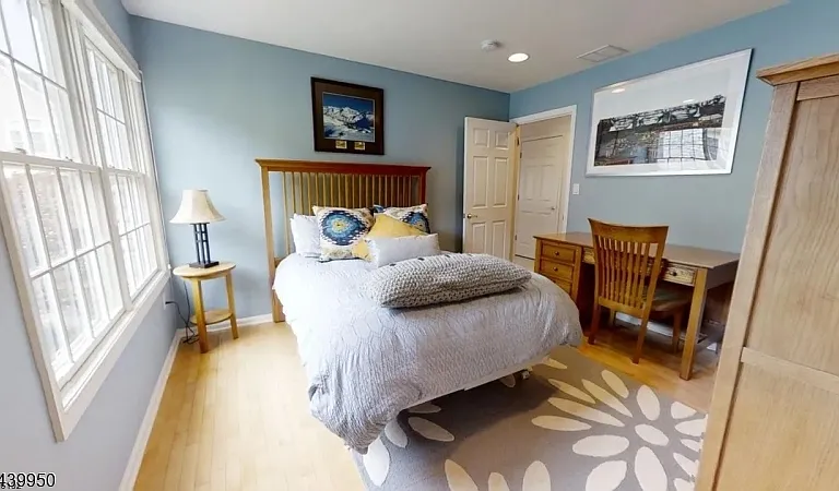 711 Binghampton Ln #711 — Photo 3