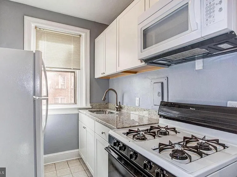 1954 Columbia Rd NW #306 — Photo 8